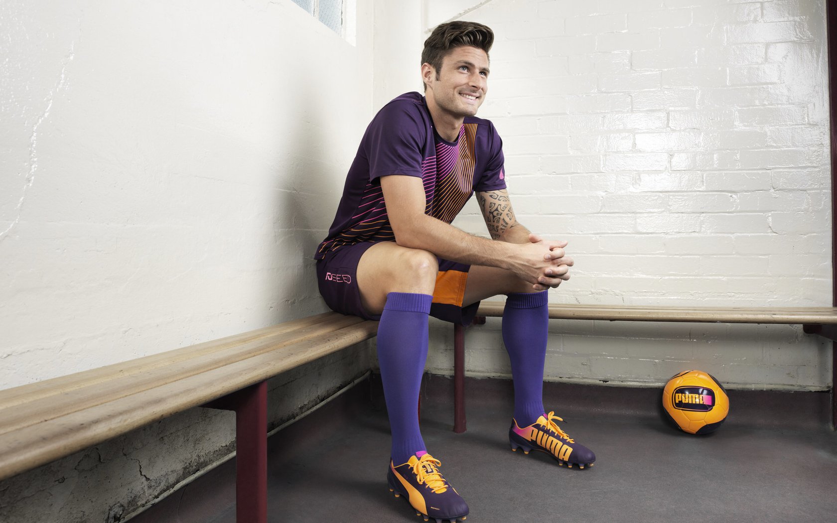 网球赛场焦点！意大利队对阵葡萄牙队，防守反击奏效，球队笑到最后